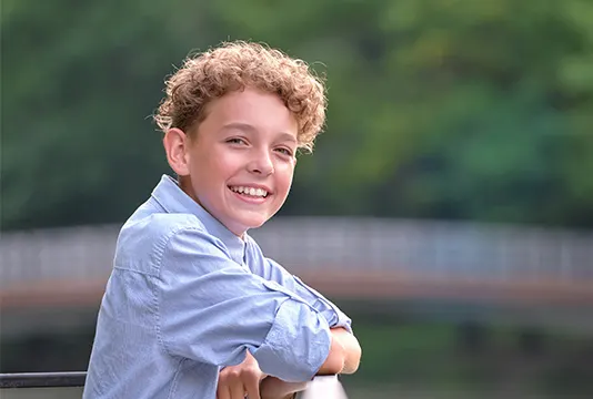 Patient receiving fluorid treatment