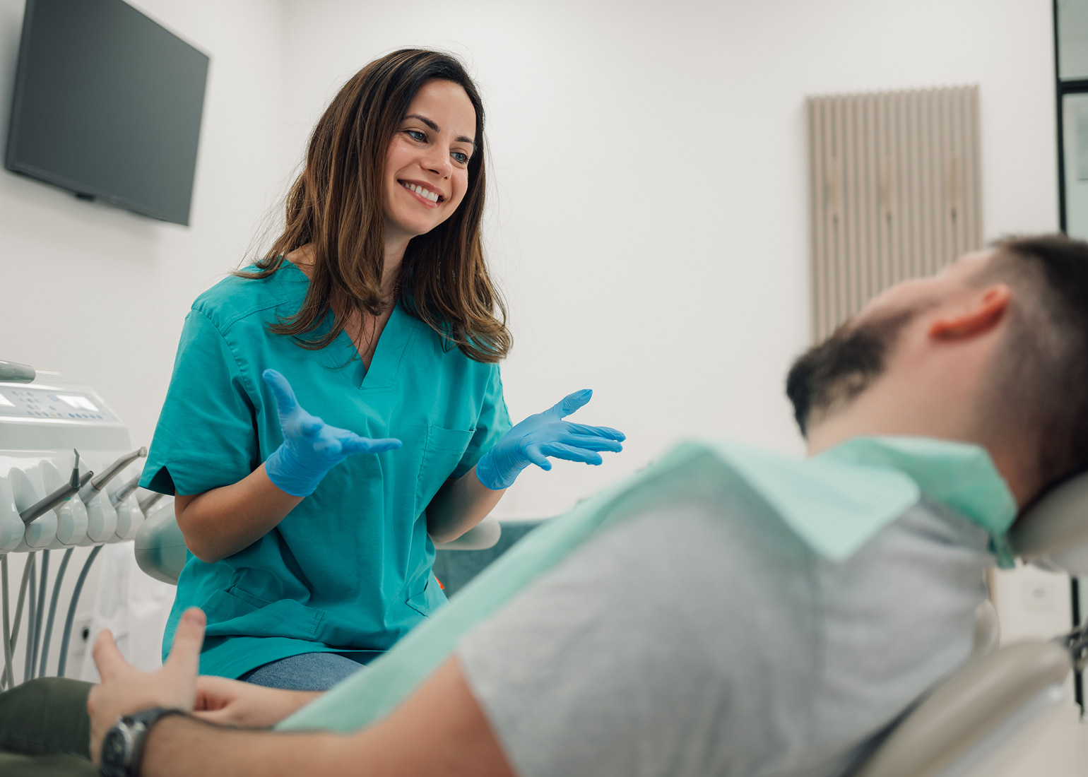 Easy appointment scheduling with phone or online requests and accessible new patient forms